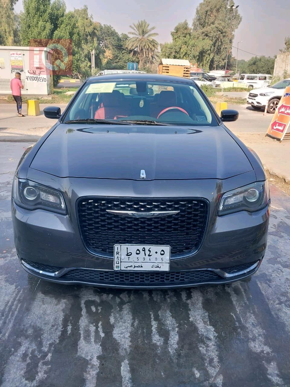 کرایسلەر 300